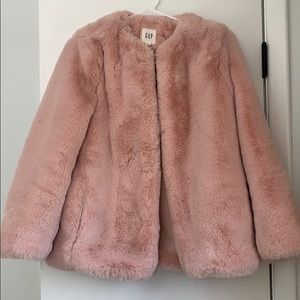 Gap XS women’s pink fluffy jacket